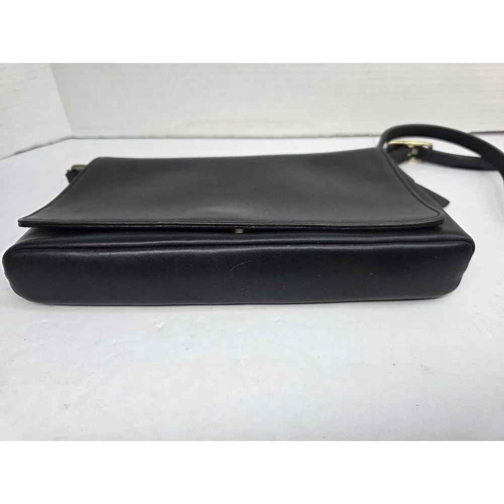 Vintage‎ Coach Legacy West Demi Flap Shoulder Bag In Black Leather G33-9599